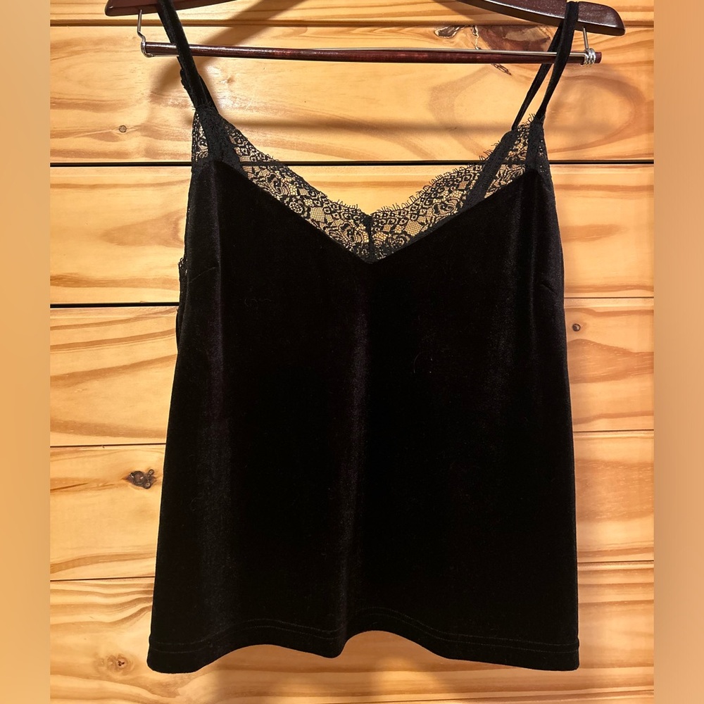 Forever 21 Black Lace Velvet Top